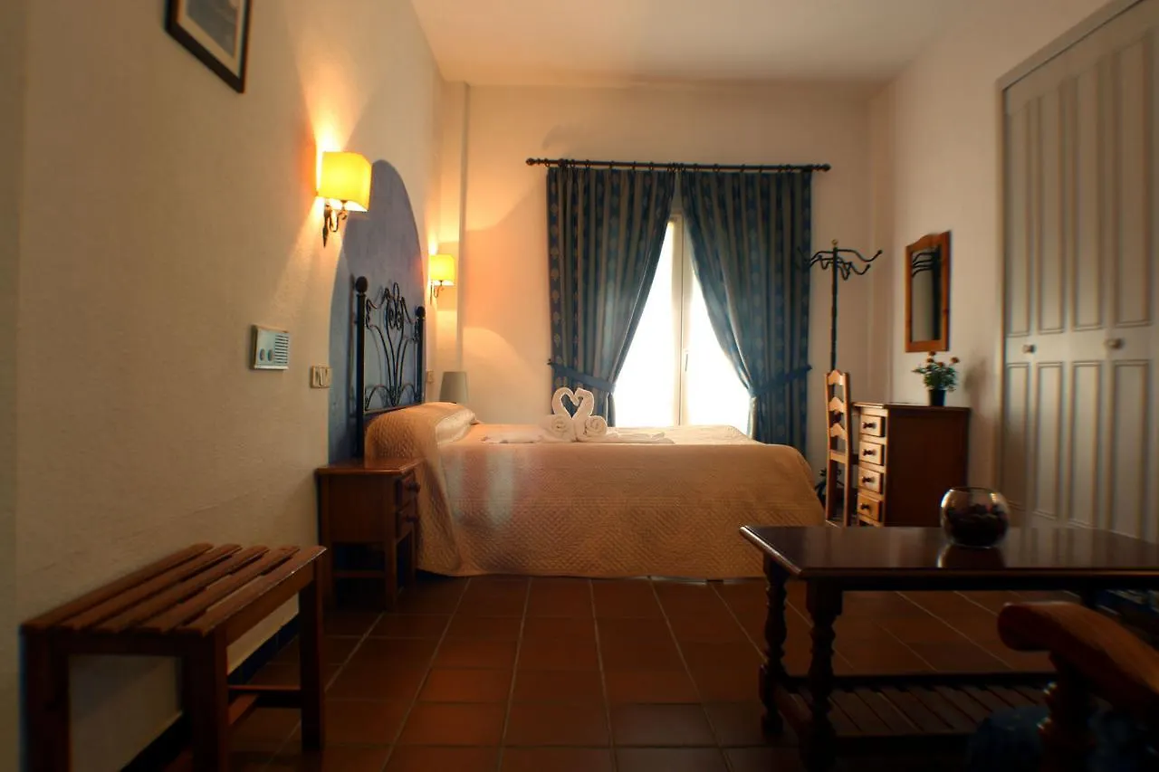 Hostel Hostal Puente Del Rey Alojamientos Rocio Donana El Rocio Spain